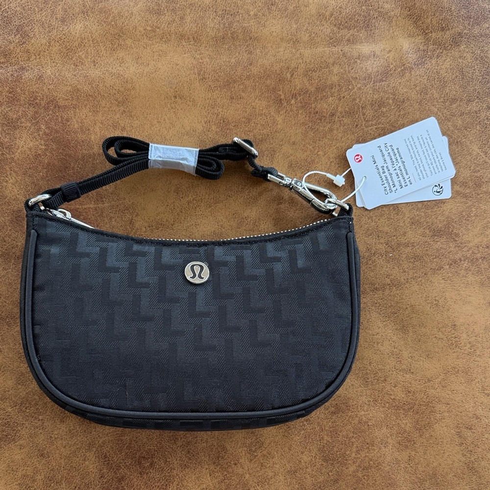 lululemon athletica Black Shoulder Bag with Chevron Texture